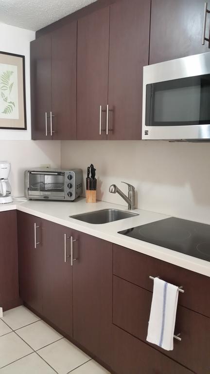 Beachfront Coral Beach Condo San Juan Buitenkant foto