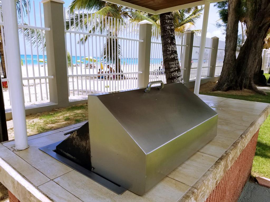 Beachfront Coral Beach Condo San Juan Buitenkant foto