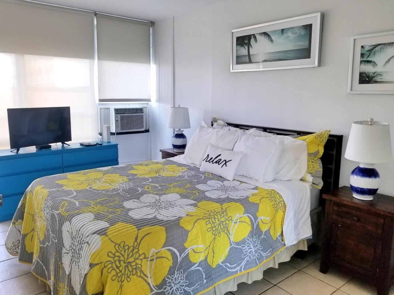 Beachfront Coral Beach Condo San Juan Buitenkant foto